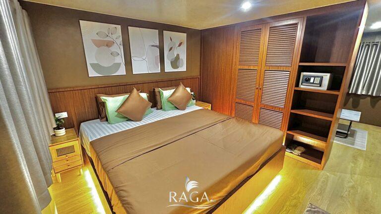 MV Raga Master Suite Cabin photo